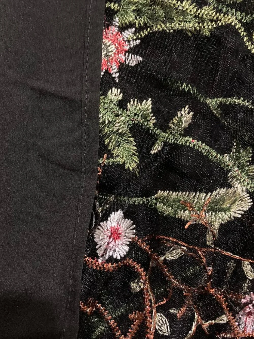 N/A women black